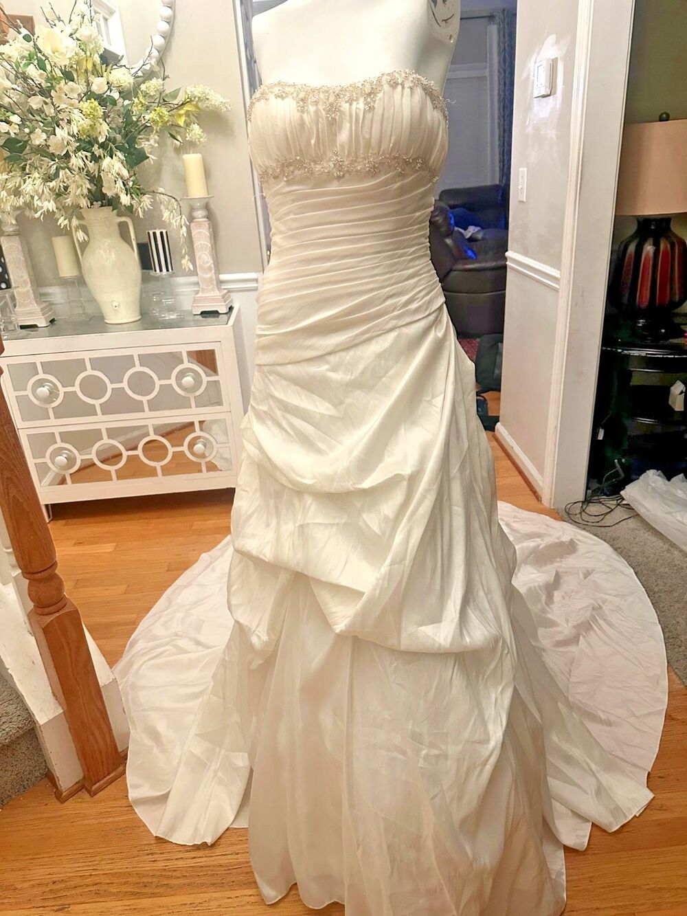 Alfred Angelo Diamond White Metal Sweetheart Beaded Ruched Wedding Gown Size 10